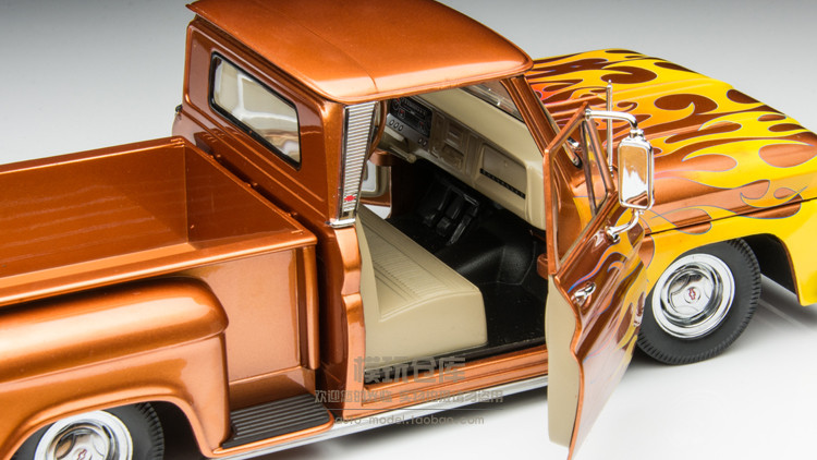 1/18 SS Sunstar 1965 Chevrolet Chevy C10 Pickup Truck (Orange