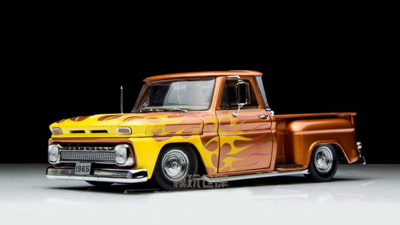 1/18 SS Sunstar 1965 Chevrolet Chevy C10 Pickup Truck (Orange / Brown)  Diecast Car Model