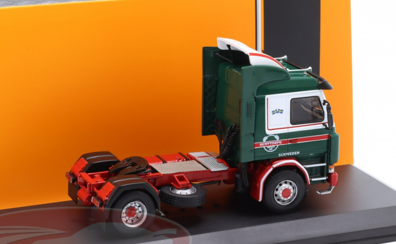 1/43 Ixo 1981 Scania 142 M Tractor (Green & Red) Car Model