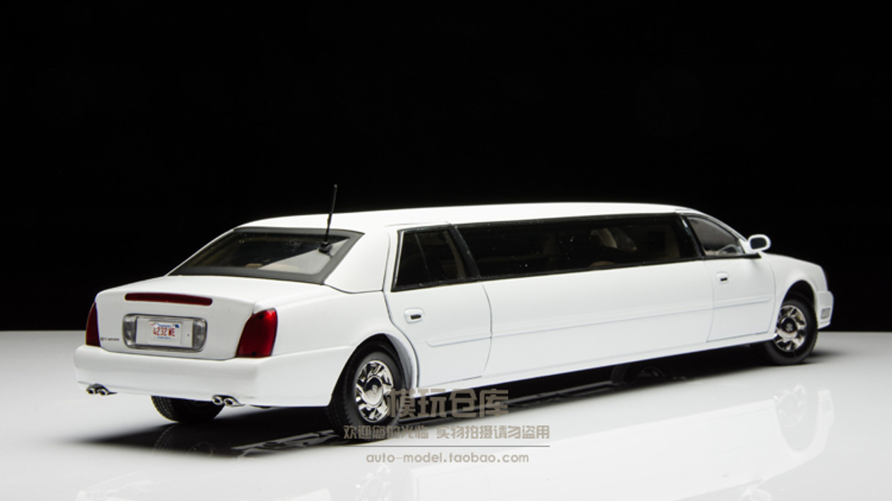 1/18 SS Sunstar Cadillac Deville Limousine (White) Diecast Car Model