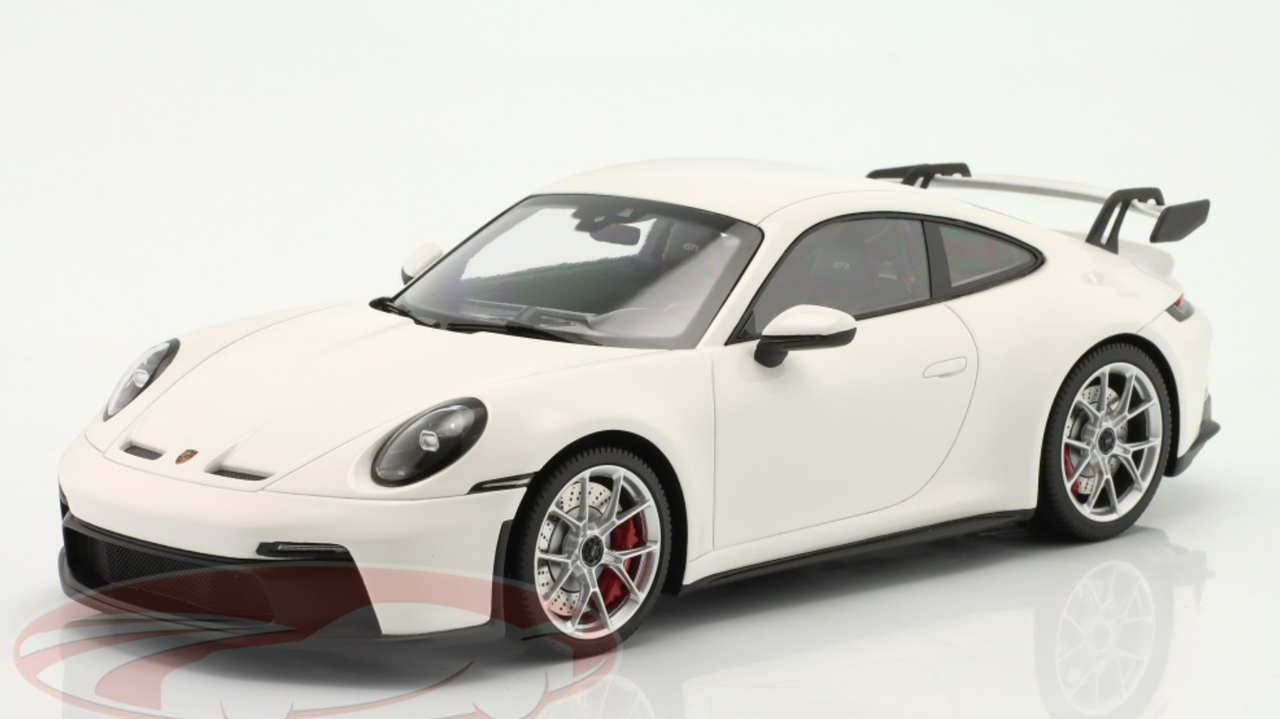 1/18 Minichamps 2021 Porsche 911 (992) GT3 (White with Silver Wheels) Car Model Limited 75 Pieces