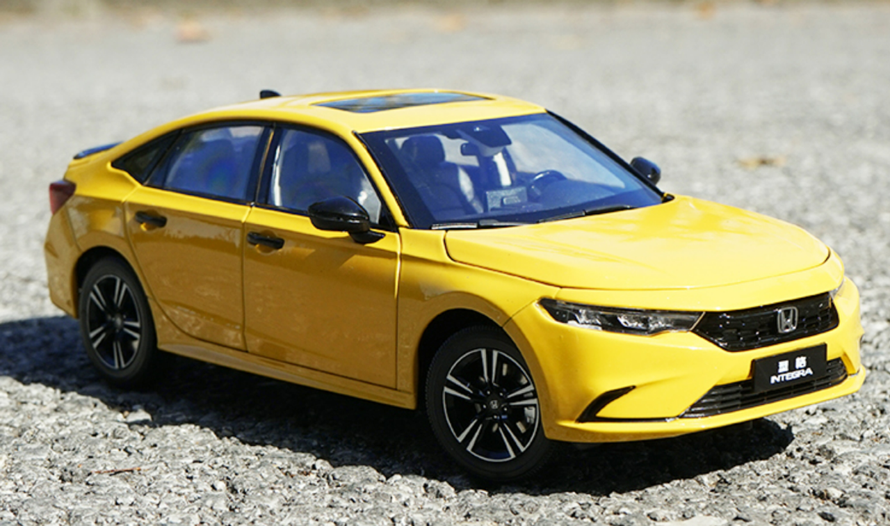 1/18 Dealer Edition 2022 Honda Integra (Yellow) Diecast Car Model