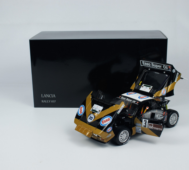 Die cast Kyosho 1:18 Lancia Rally 037 A.Bettega Safari Rally 1985 Nr