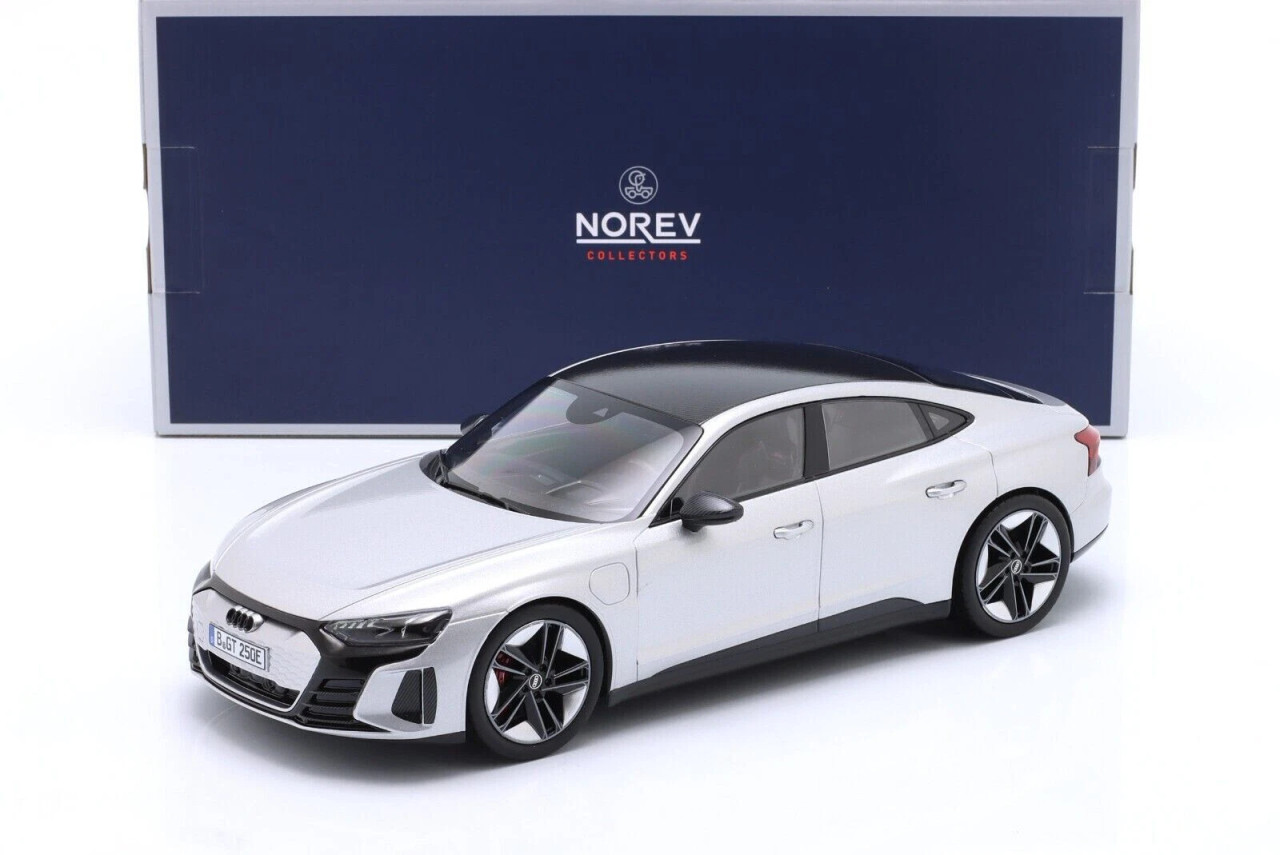 1/18 norev アウディ RS e-tron GT prototype 1/18 Norev 2021 Audi RS E-Tron GT (Silver) Car Model