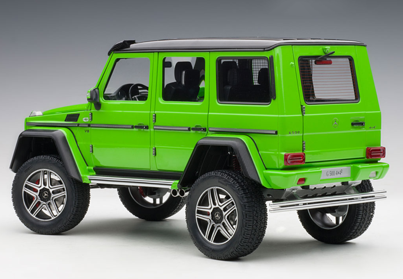 1/18 AUTOart Mercedes-Benz G-Class G500 4x4 (Alien Green) Car Model