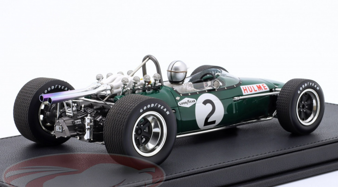 1/18 GP Replicas 1967 Formula 1 Denis Hulme Brabham BT24 #2 3rd Mexican GP Car Model with Figure