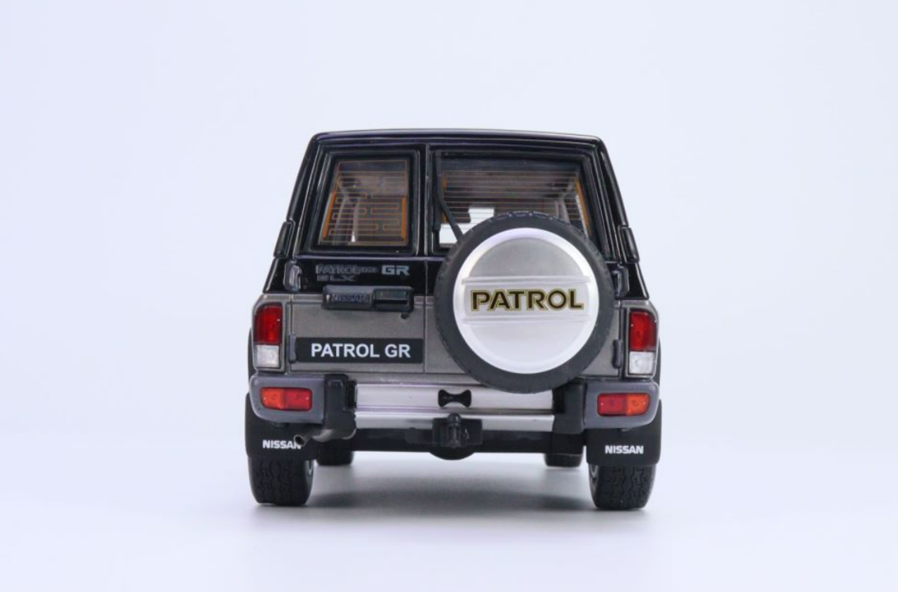 1/18 OTTO 1992 Nissan Patrol GR Y60 (Grey) Resin Car Model