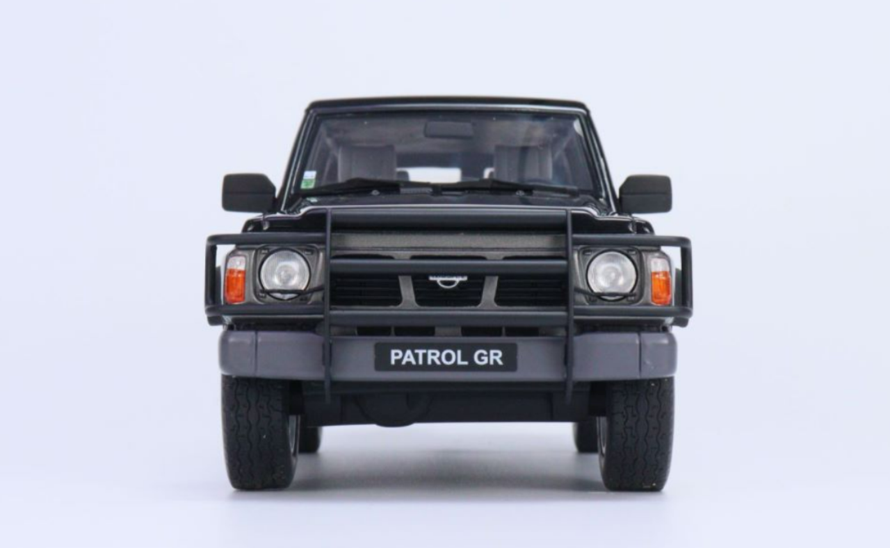 1/18 OTTO 1992 Nissan Patrol GR Y60 (Grey) Resin Car Model