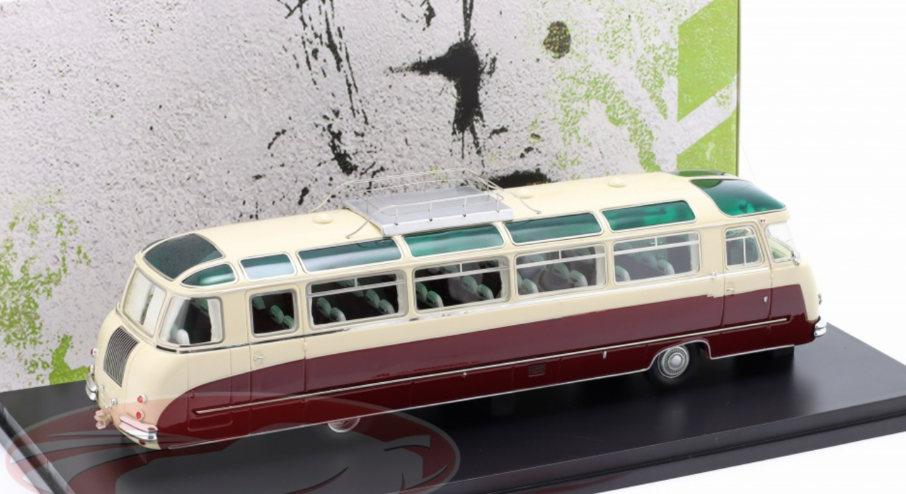 1/43 AutoCult 1959 Krauss Maffei KML 110 Bus (Dark Red & Ivory White) Car Model