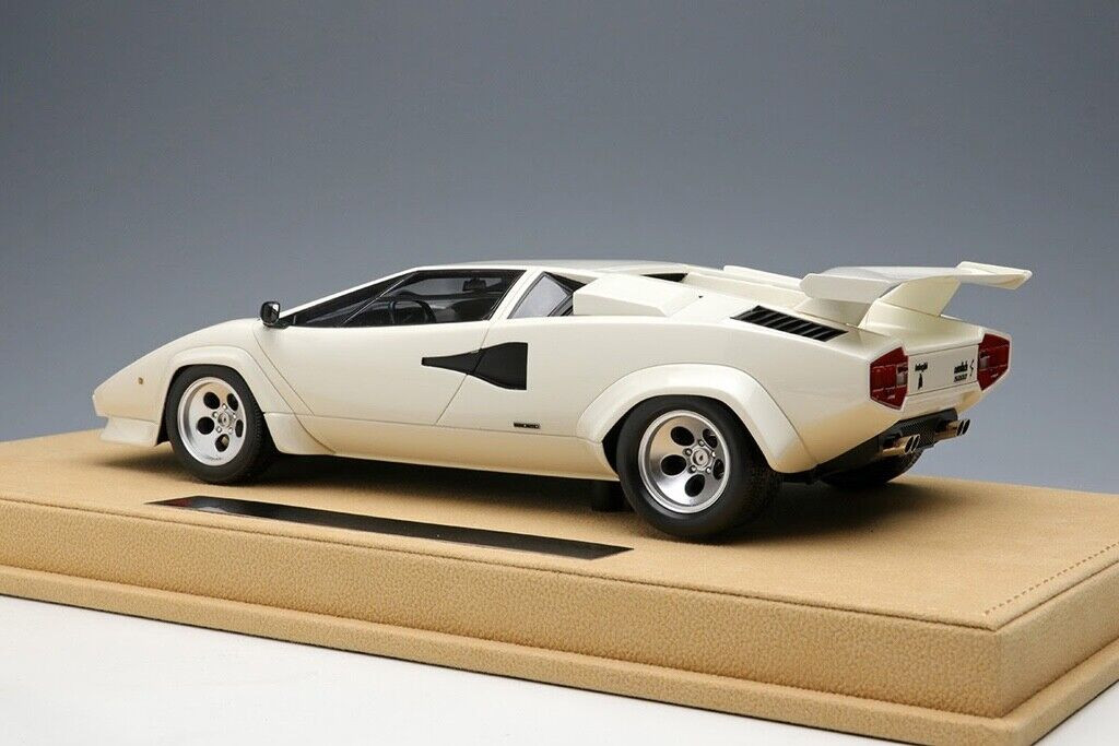 LAMBORGHINI COUNTACH LP5000S 1982 1/18 Make Up Idea IM065B EUR 377,90