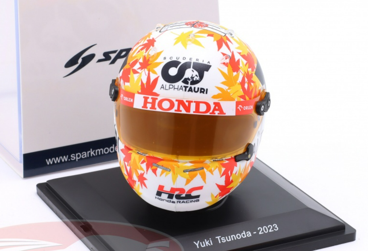 1/5 Spark 2023 Formula 1 Yuki Tsunoda AlphaTauri Helmet Model