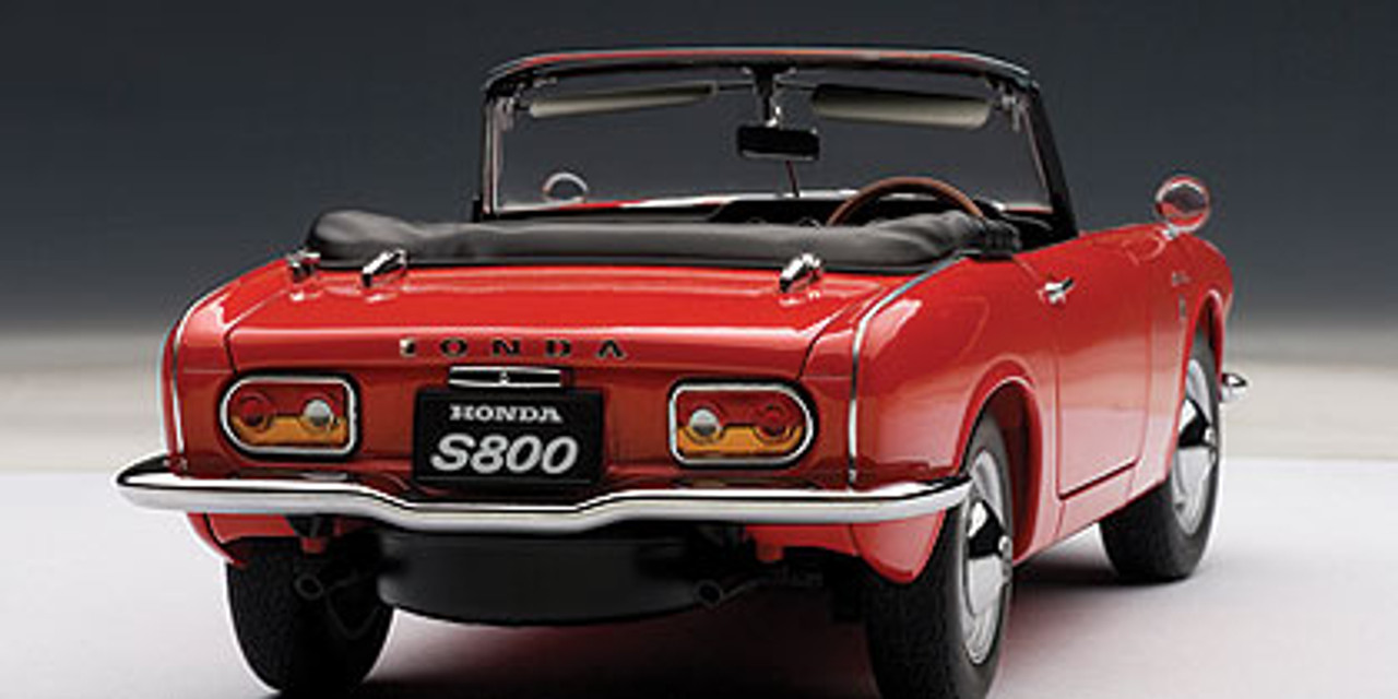 1/18 AUTOart 1966 Honda S800 Roadster (Red) Car Model