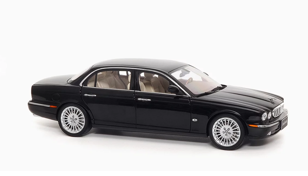 1/18 Almost Real Jaguar XJ6 (X350) (Ebony Black) Car Model