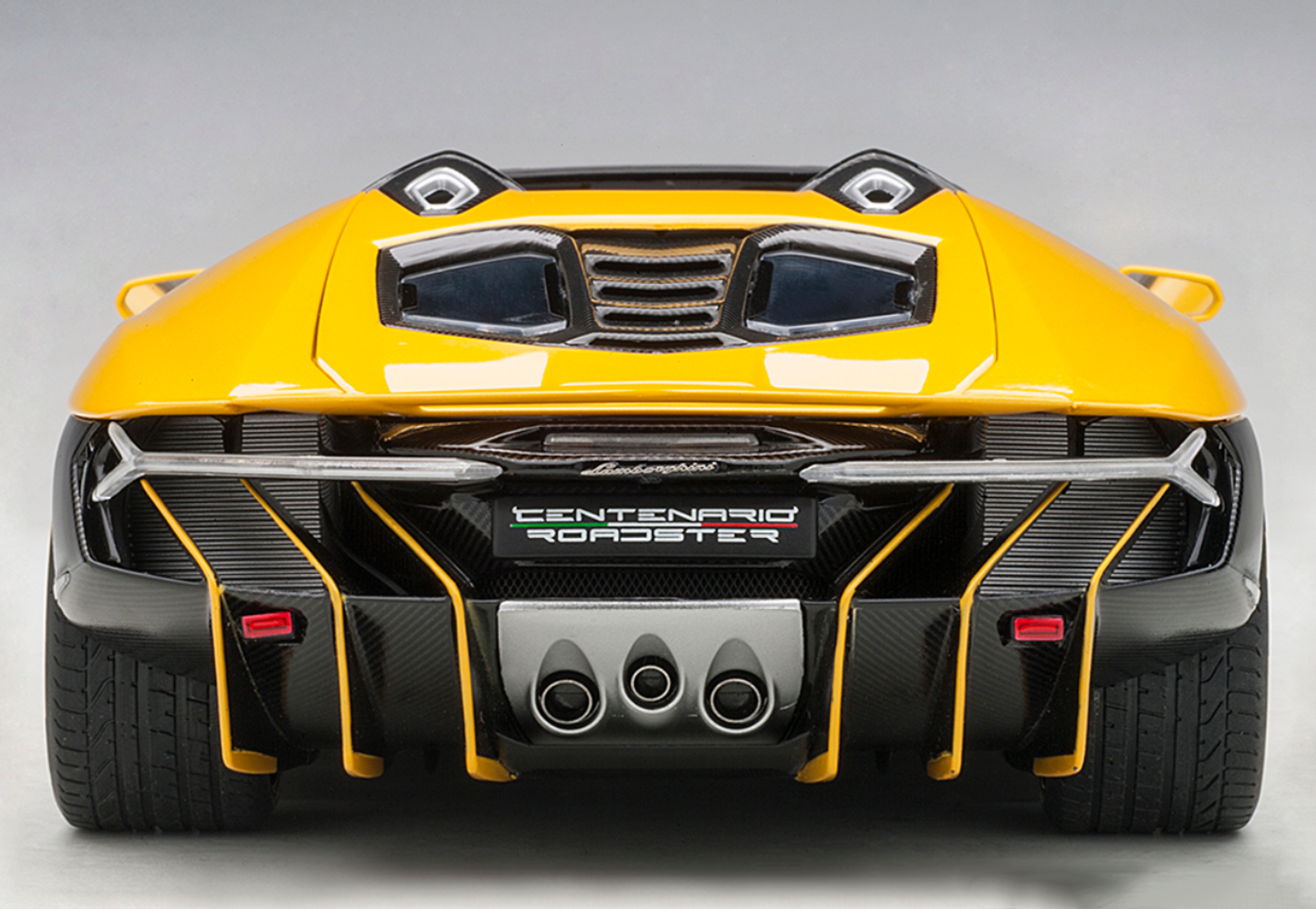 1/18 AUTOart LAMBORGHINI CENTENARIO ROADSTER (GIALLO INTI / PEARL YELLOW) Car Model