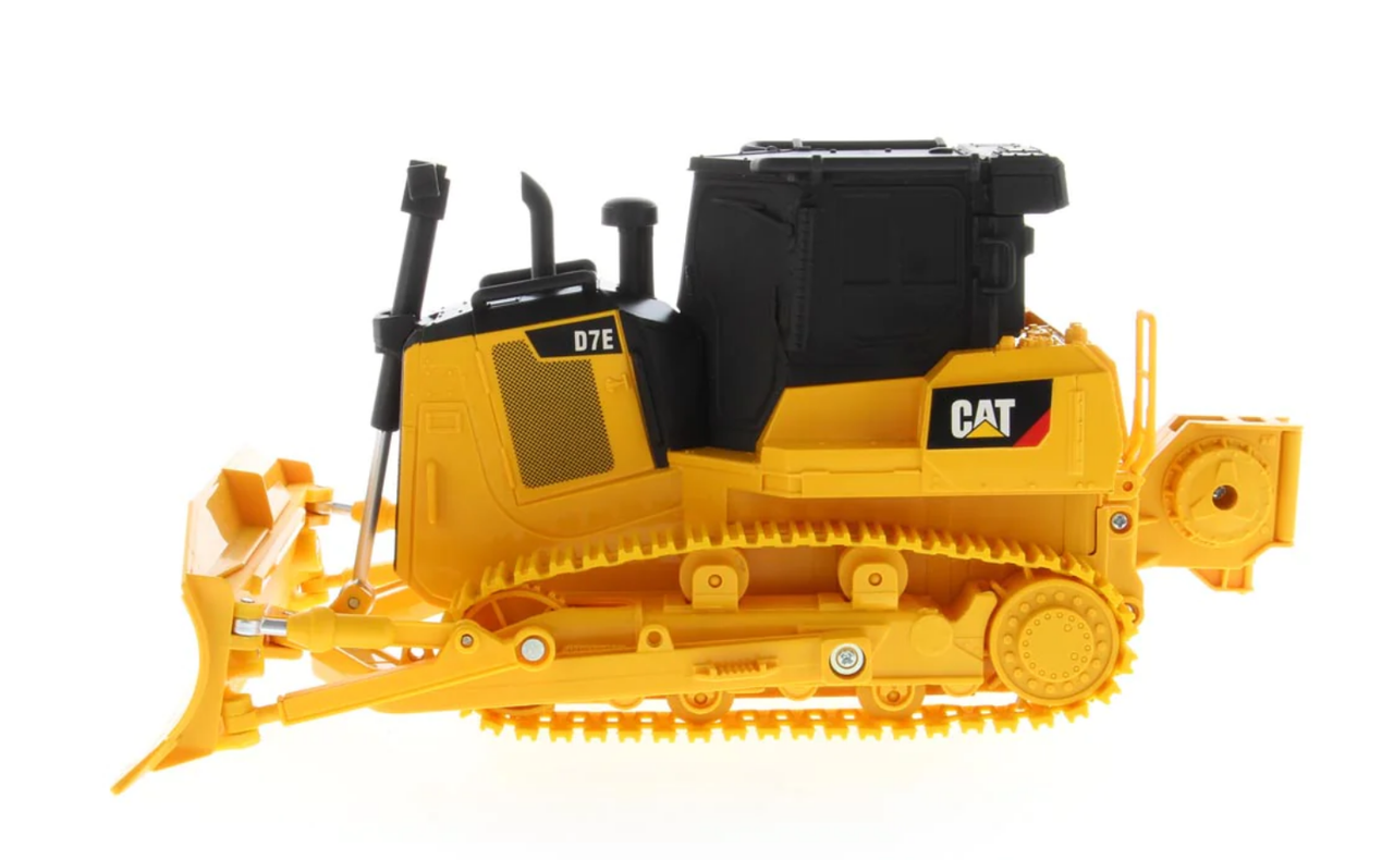 1/35 Diecast Masters CAT RC Radio Control D7E Track-Type Tractor