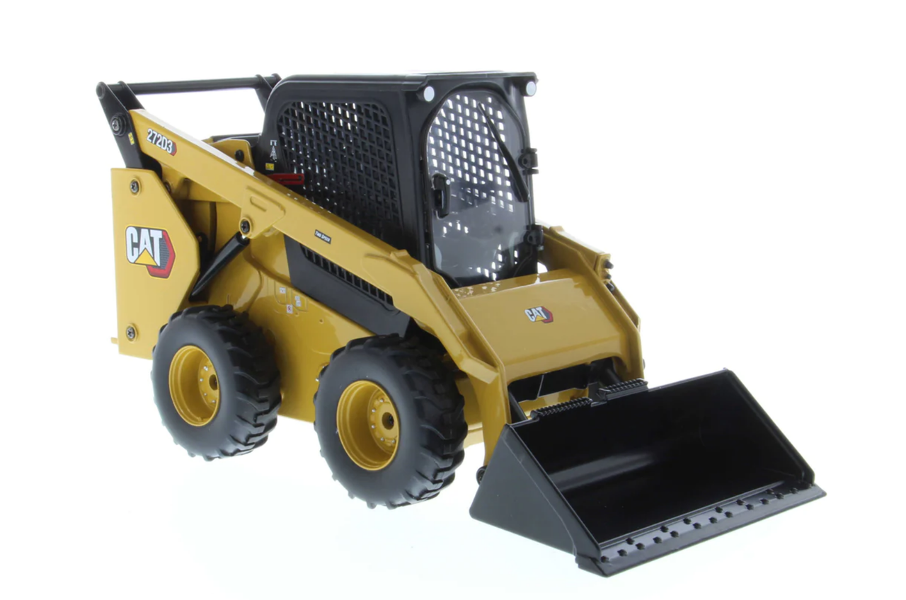 1/16 Diecast Masters Diecast Radio Control Cat 272D3 Skid Steer Loader (Includes 4 interchangeable Work Tools - Bucket, Auger, Forks, and Broom)