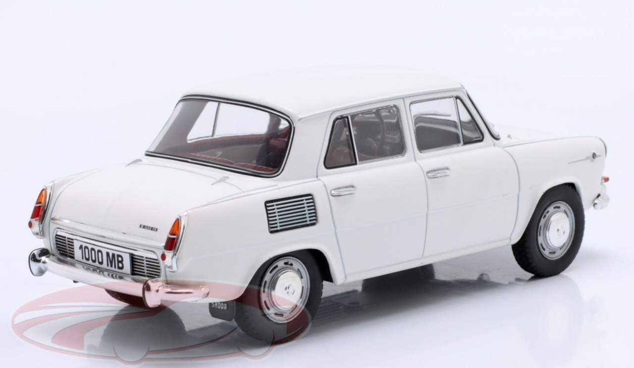 1/24 WhiteBox 1968 Skoda 1000 MB (White) Car Model