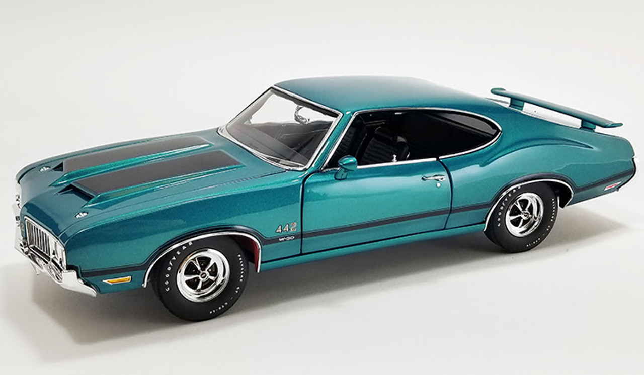 1/18 ACME 1970 Oldsmobile 442 W-30 (Special Order Paint Code Aegean Aqua Blue Metallic) Diecast Car Model