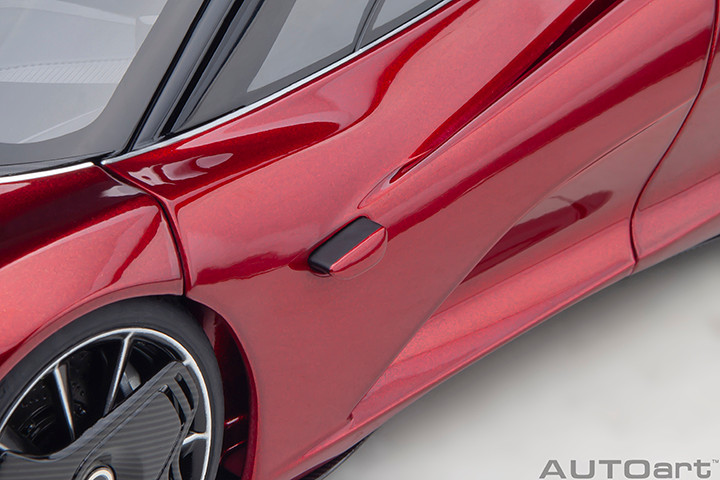 スズキ 1/18 AUTOart McLaren Speedtail (Volcano Red) Car Model