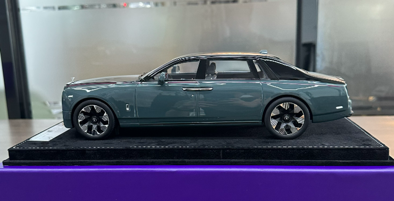 1/18 HH Model Rolls-Royce Phantom VIII LV Louis Vuitton Edition