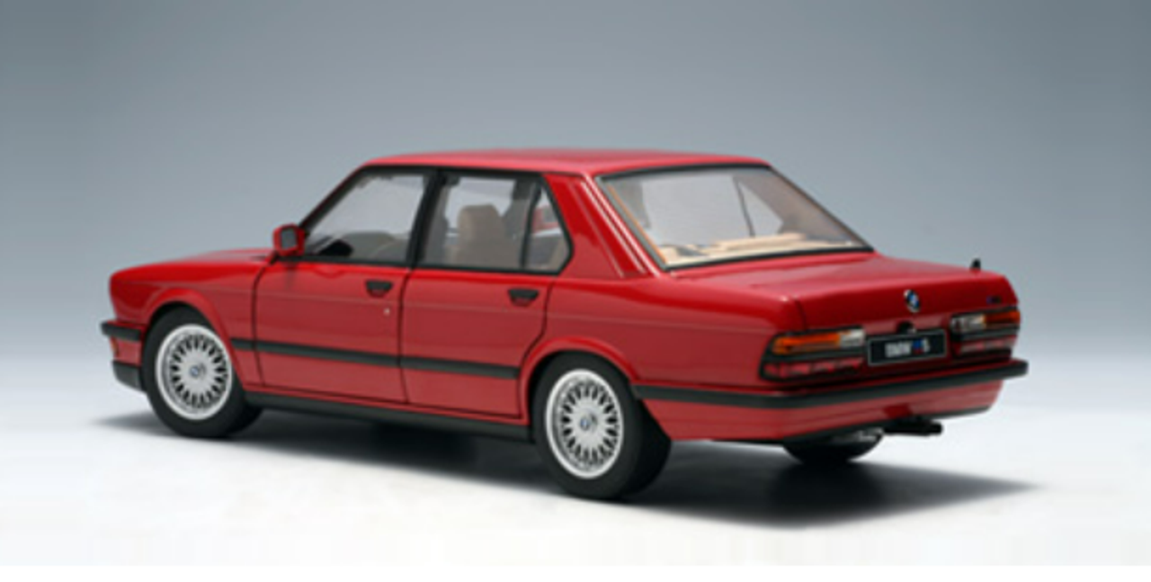 1/18 AUTOart 1987 BMW M5 E28 WITH OPTION SHADOW-LINE DOLPHIN Red Diecast Car Model