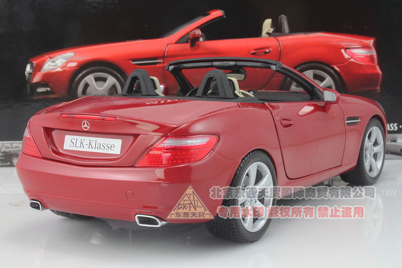 1/18 Minichamps 2011 Mercedes-Benz SLK-Class SLK-Klasse