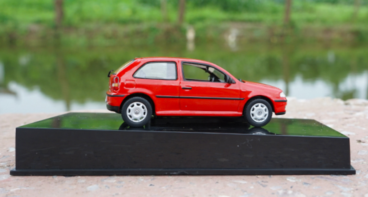 1/43 Dealer Edition Volkswagen VW Gol (Red) Diecast Car Model