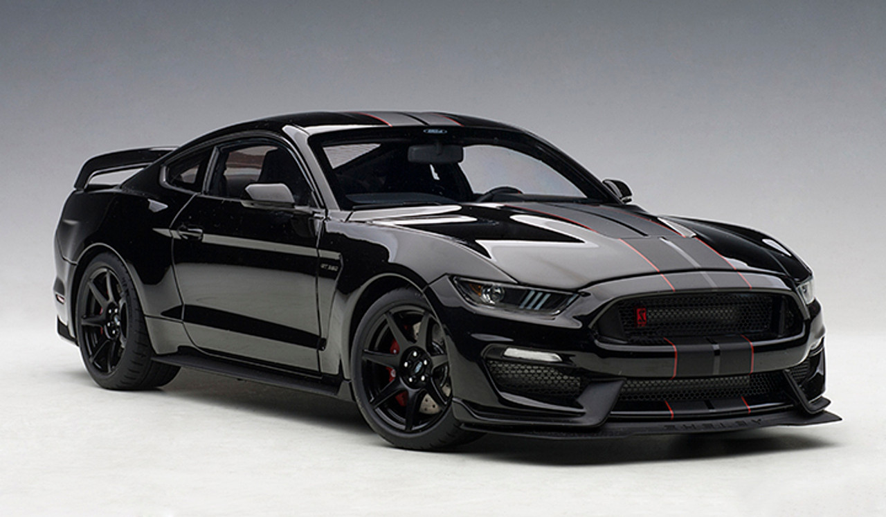 AUTOart FORD SHELBY 350R Shadow Black-