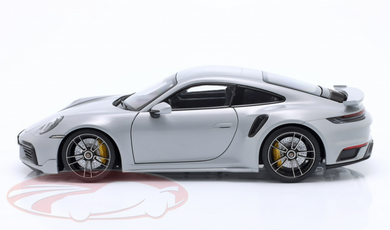 1/18 Minichamps 2021 Porsche 911 (992) Turbo S Coupe Sport Design (GT Silver Metallic) Diecast Car Model