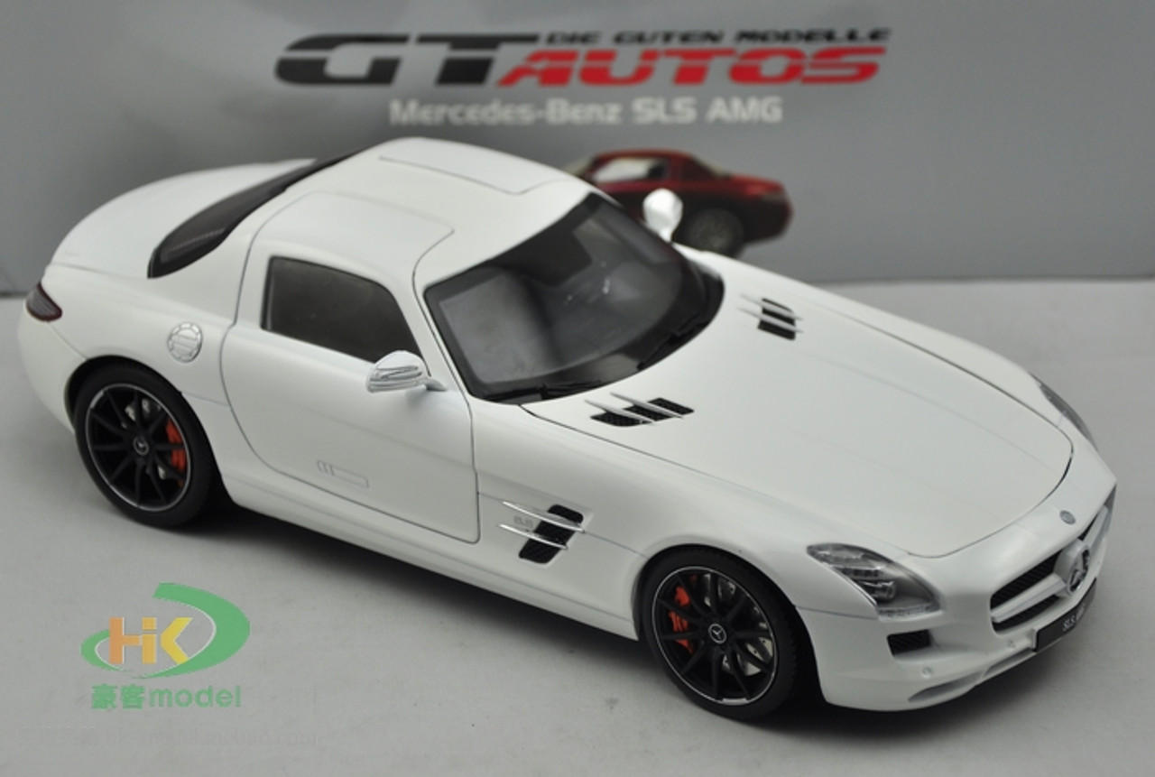 数々の賞を受賞 1/18 GTAutos Mercedes-Benz SLS AMG (White) Diecast Car Model 乗用車