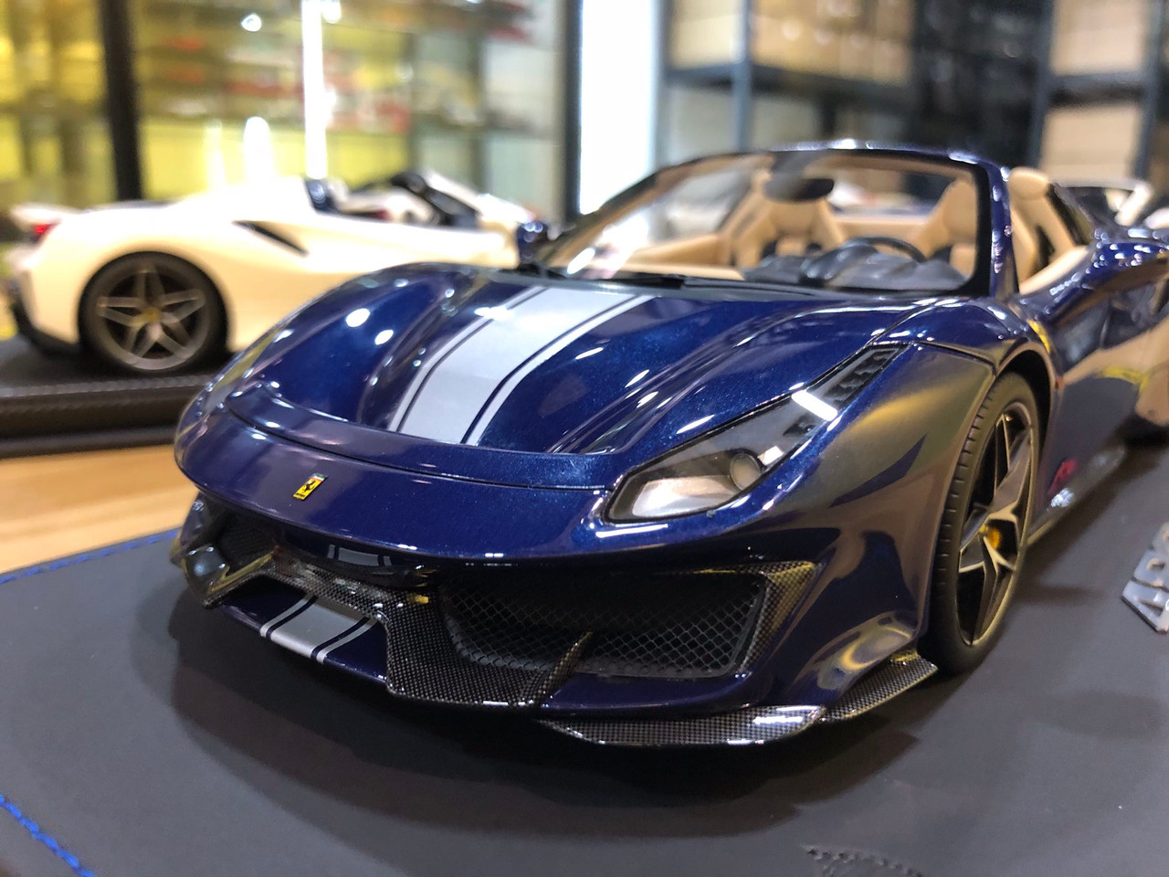 1/18 BBR Ferrari 488 Pista Spider (Blue) Resin Car Model