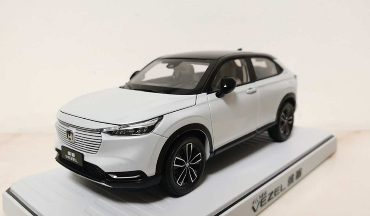 ミニカー 1/18 ホンダ ヴェゼル HONDA VEZEL 2023 ホワイト 1/18 Dealer Edition 2023 Honda Vezel (White) Diecast Car