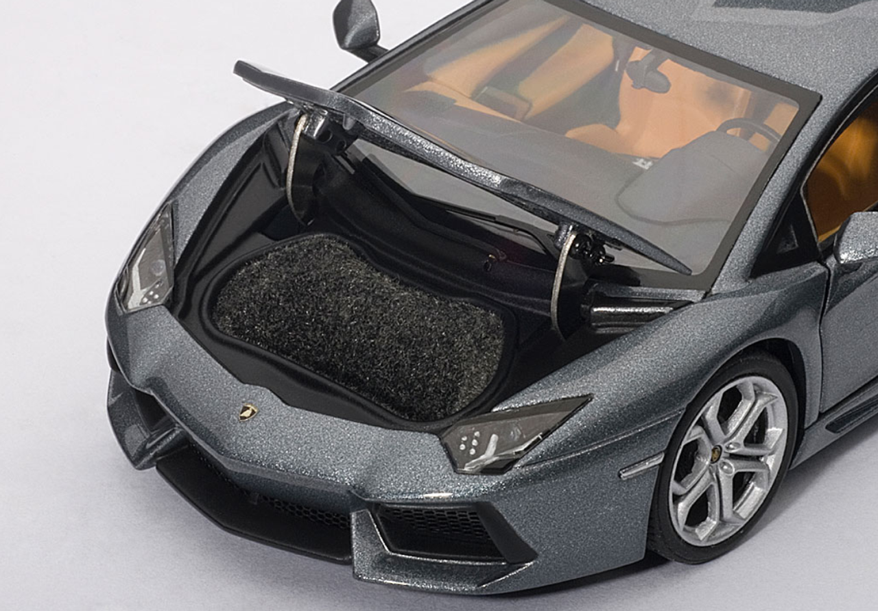 【数量限定低価】AUTO art 54646 1/43 ランボルギーニ アヴェンタドール LP700-4 乗用車