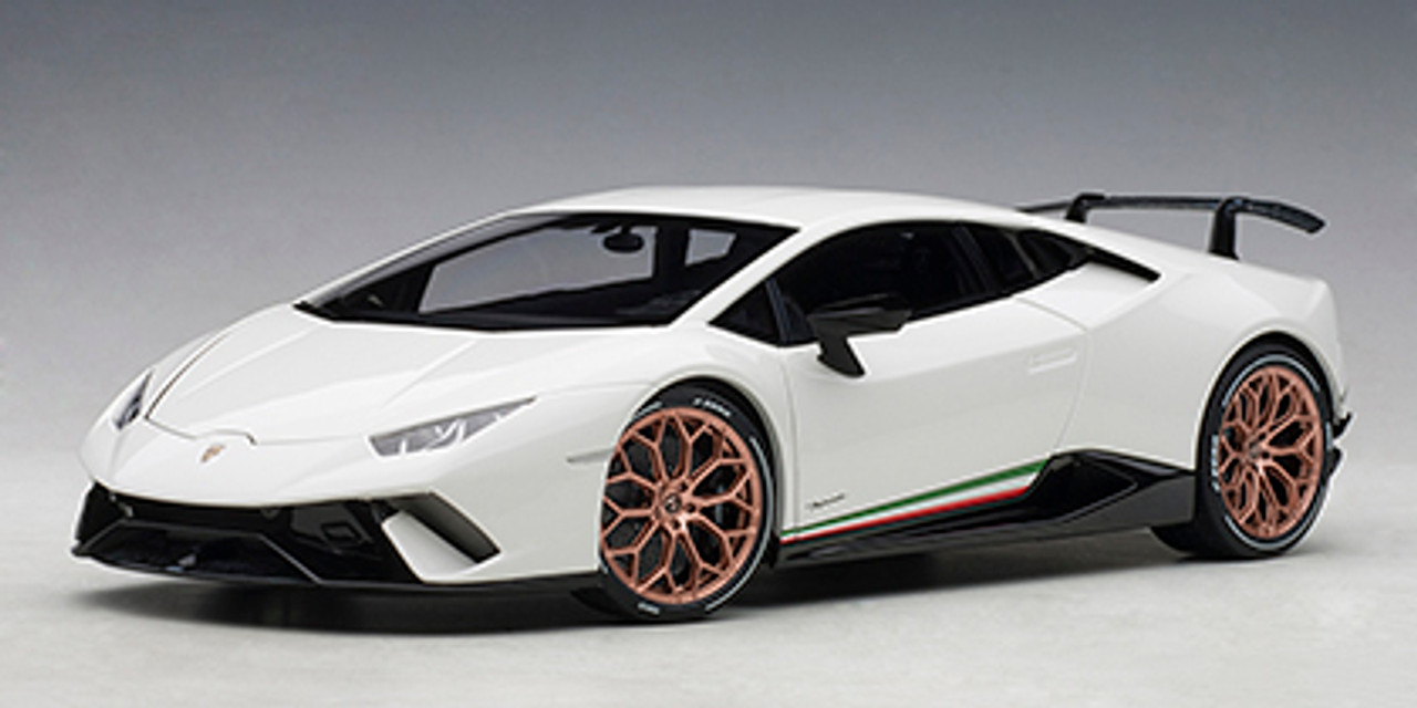 1/18 AUTOart LAMBORGHINI HURACAN PERFORMANTE Performance (BIANCO MONOCERUS/SOLID WHITE) Diecast Car Model 79151