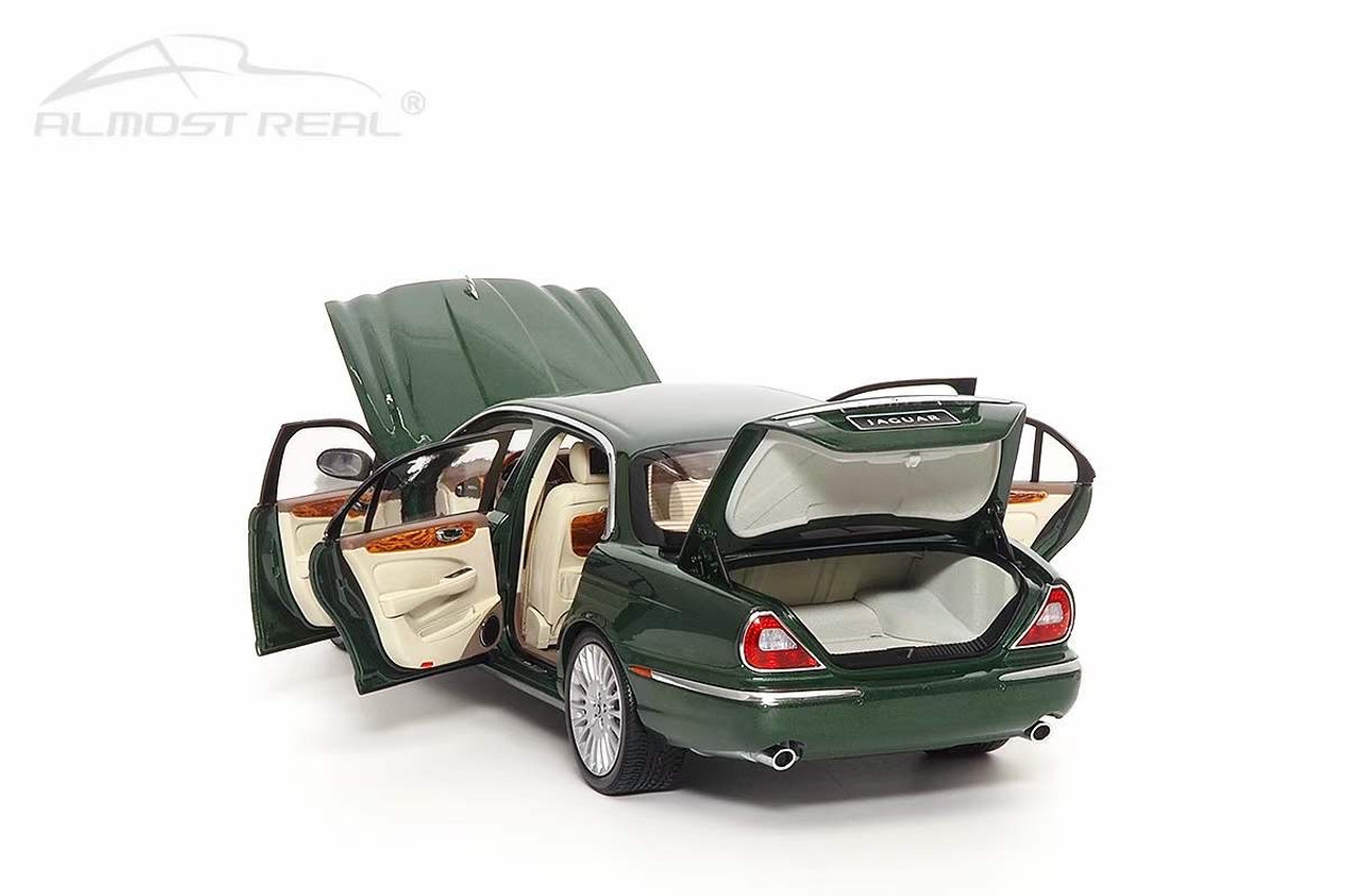 1/18 Almost Real Jaguar XJ6 (X350) (Green) Car Model