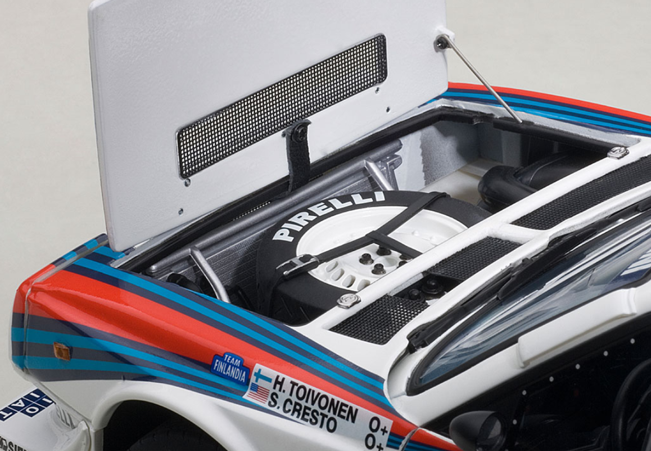 1/18 AUTOart LANCIA DELTA S4 "MARTINI" TOUR DE CORSE 1986 TOIVONEN/CRESTO #4 Diecast Car Model 88620