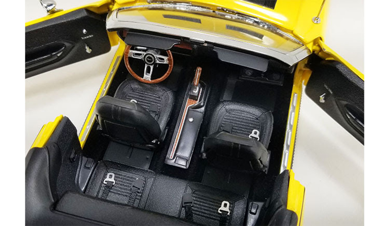 1/18 ACME 1970 Plymouth HEMI Cuda Convertible (Yellow