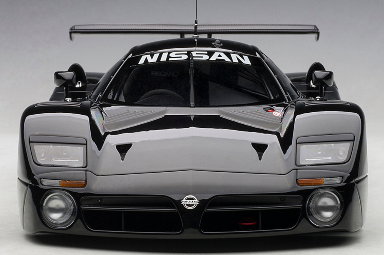 1/18 AUTOart NISSAN R390 GT1 LE MANS 1998 (BLACK)(LIMITED EDITION