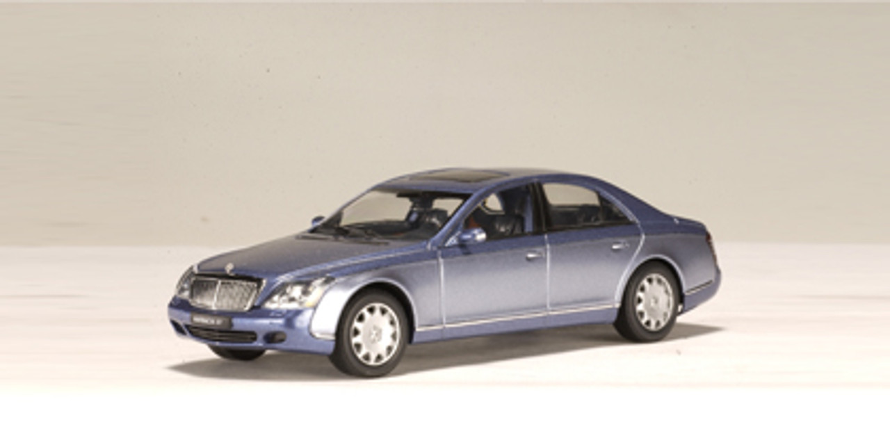 1/43 AUTOart MAYBACH 57 SWB (COTED AZUR BLUE MIDDLE / COTED'AZUR BLUE BRIGHT METALLIC) Diecast Car Model 56151