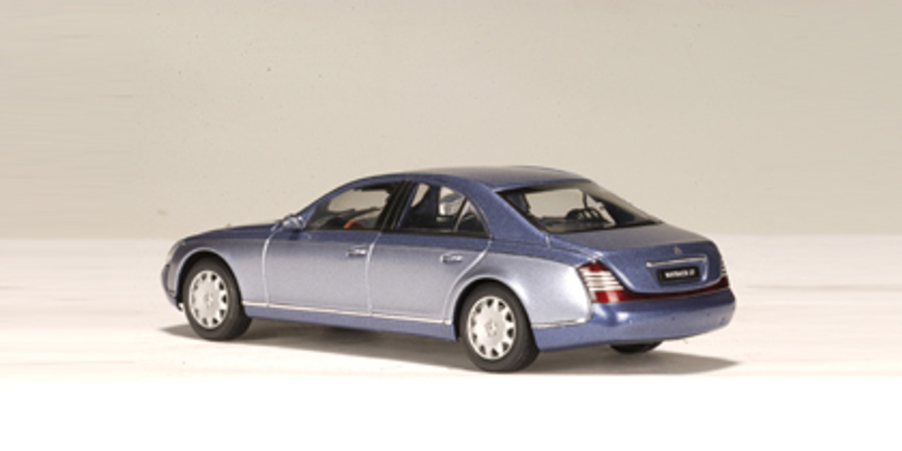 MAYBACH  1:43モデル Vision Mercedes-Maybach 6 Hardtop Coupe Cast Resin Model Car