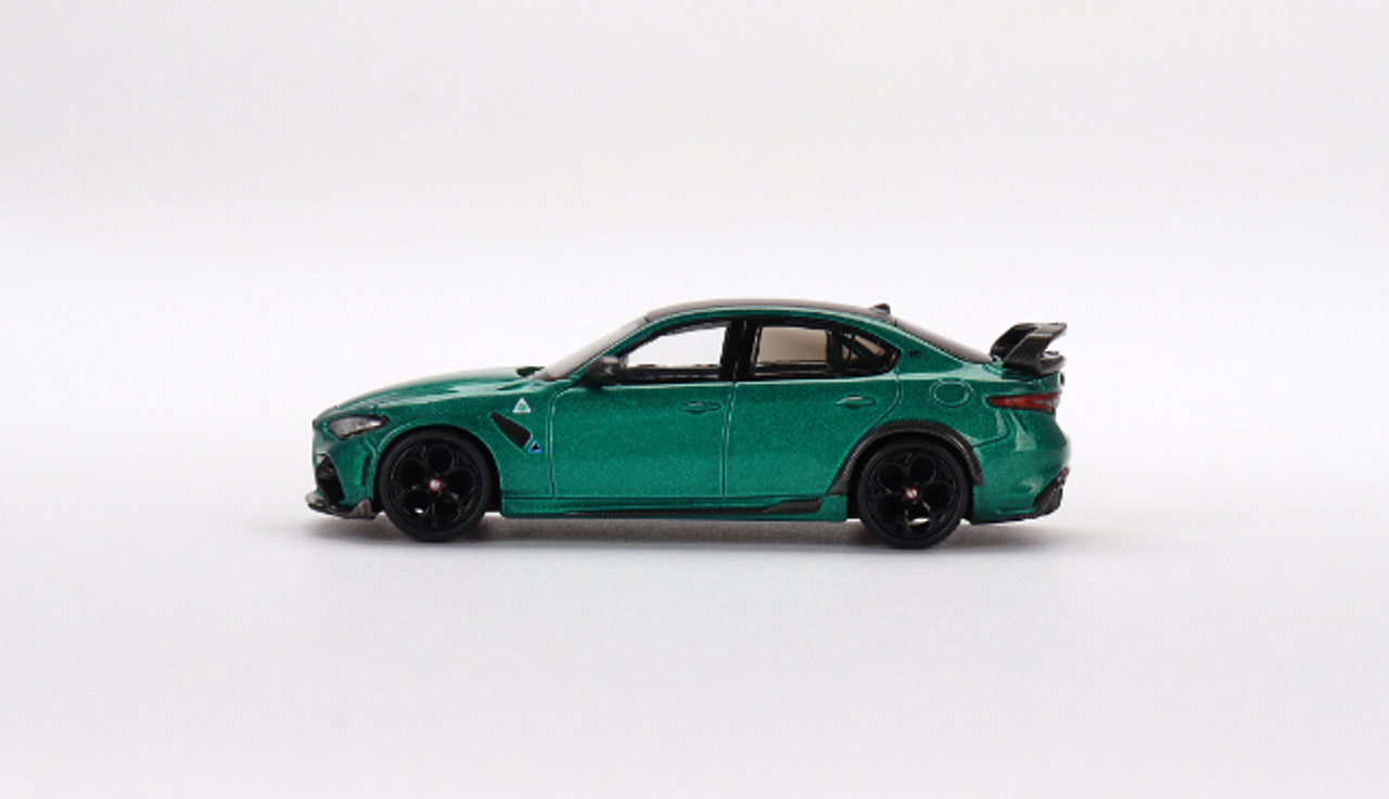 1/64 BBR Alfa Romeo Giulia GTAm (Verde Montreal Green) Car Model