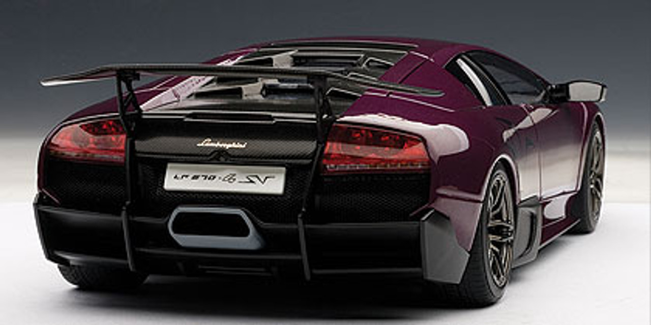 1/18 AUTOart LAMBORGHINI MURCIELAGO LP670-4 SV - VIOLA OPHELIA