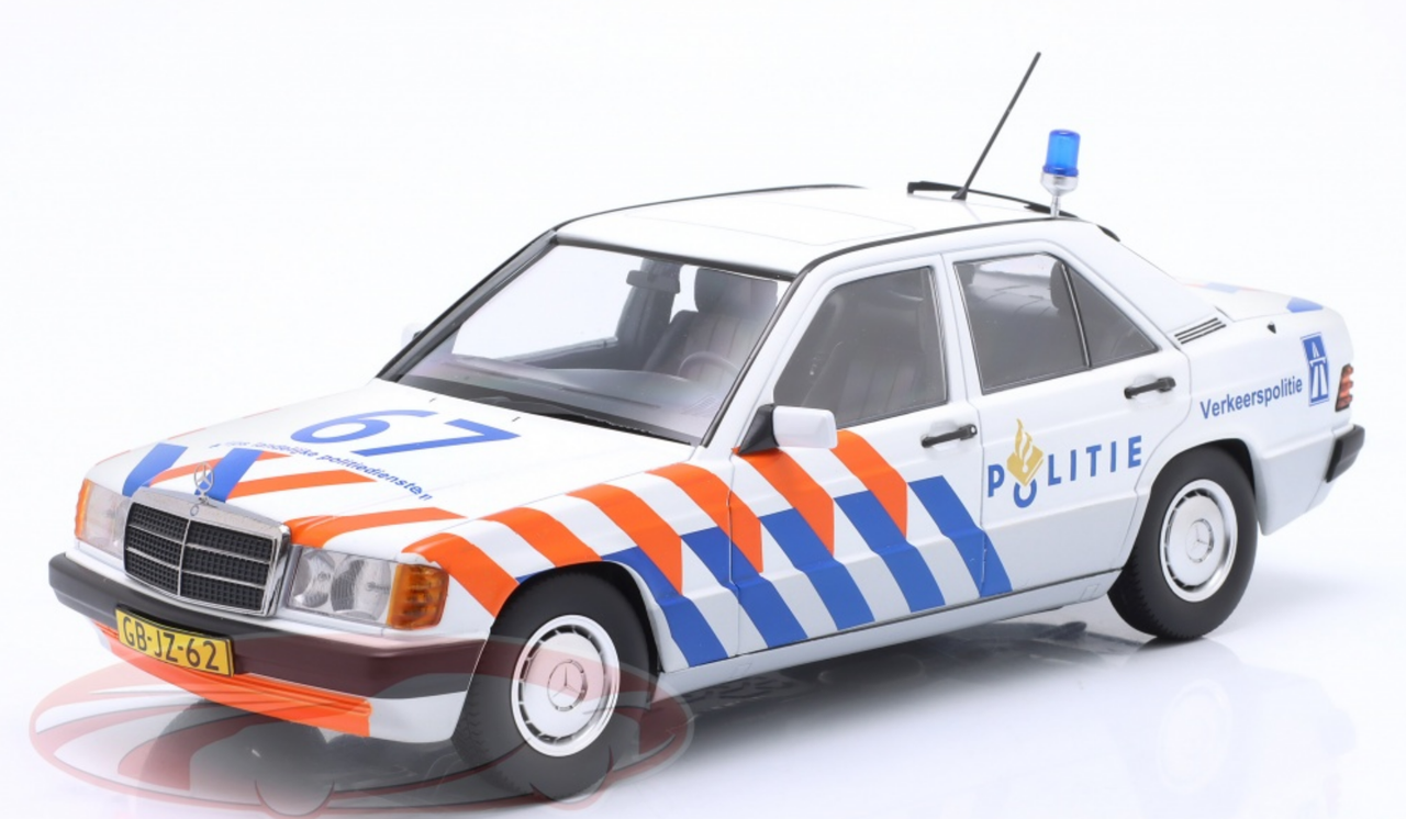 1/18 Triple9 1993 Mercedes-Benz 190 (W201) Police Netherlands Diecast Car Model