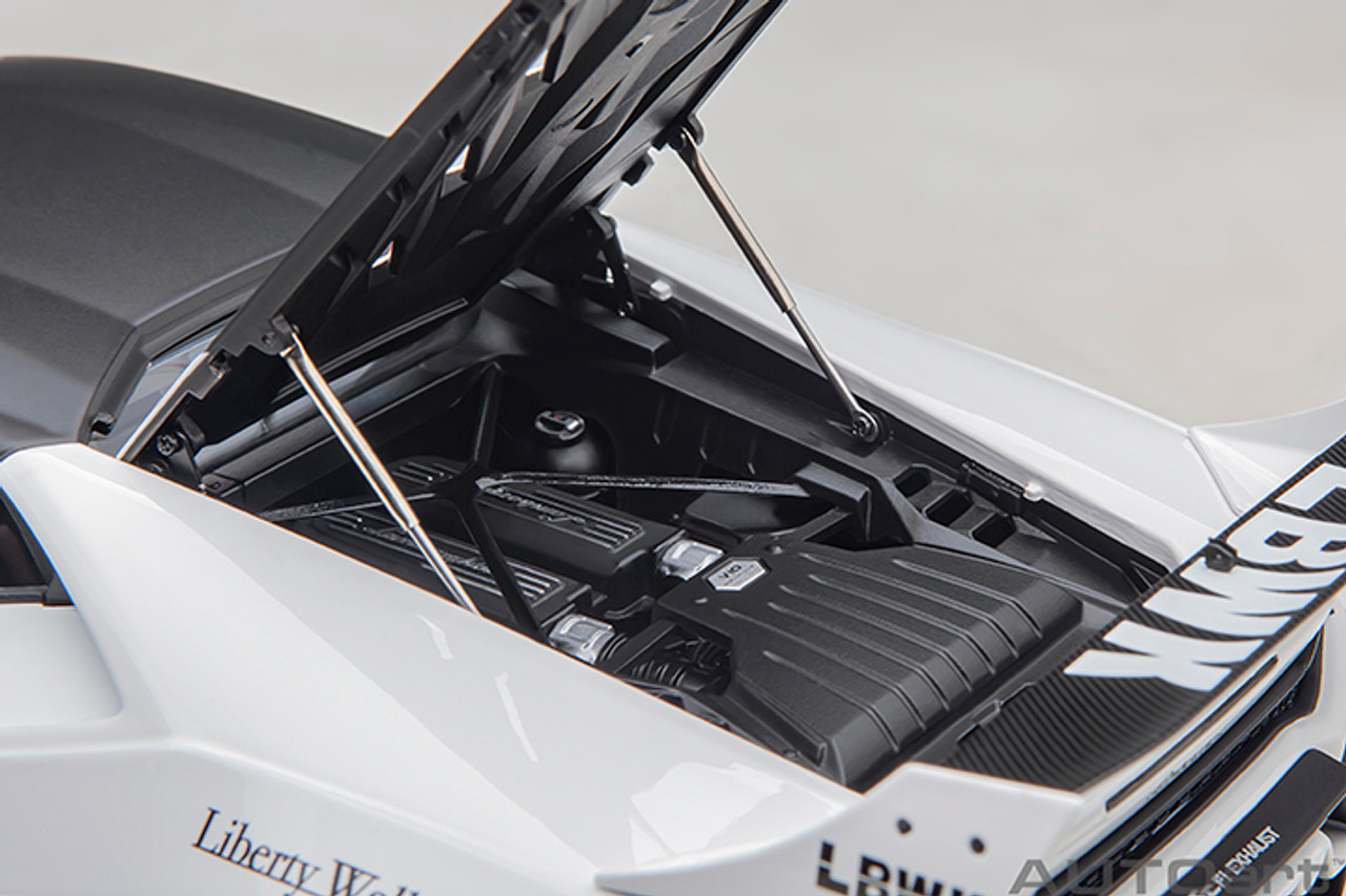 1/18 AUTOart Lamborghini Huracan GT Liberty Walk LB Silhouette Works (White) Car Model