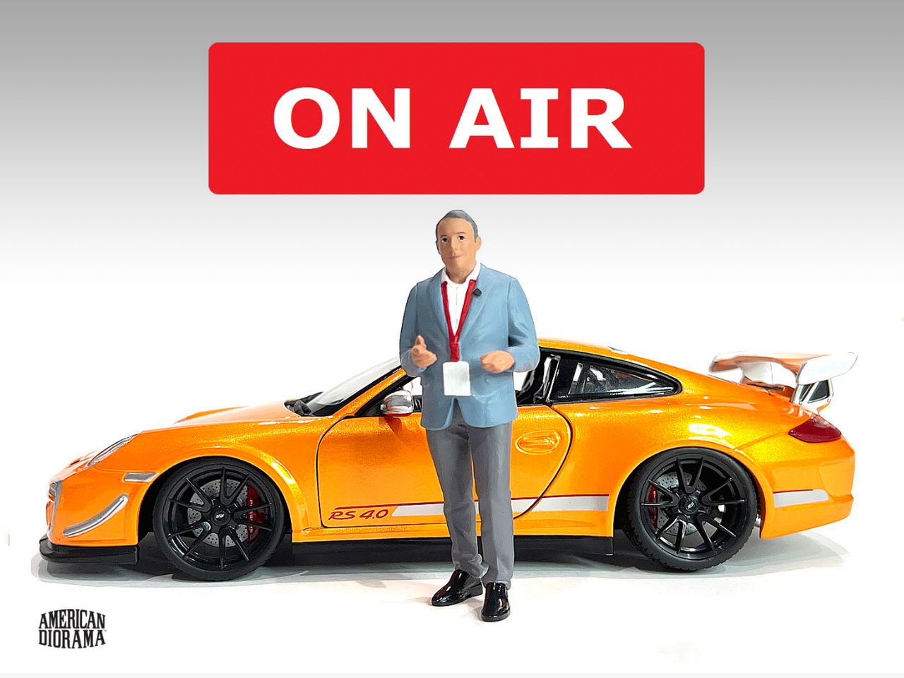 1/24 American Diorama On Air The Interviewer Figure (car models NOT included)