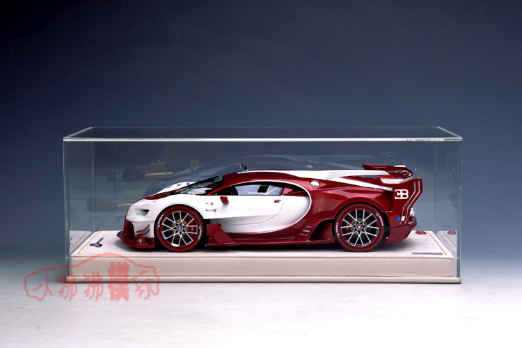 1/18 Red and White Bugatti | Chiron Miniature
