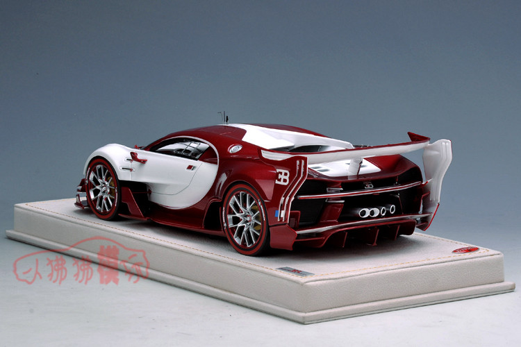1/18 Red and White Bugatti | Chiron Miniature