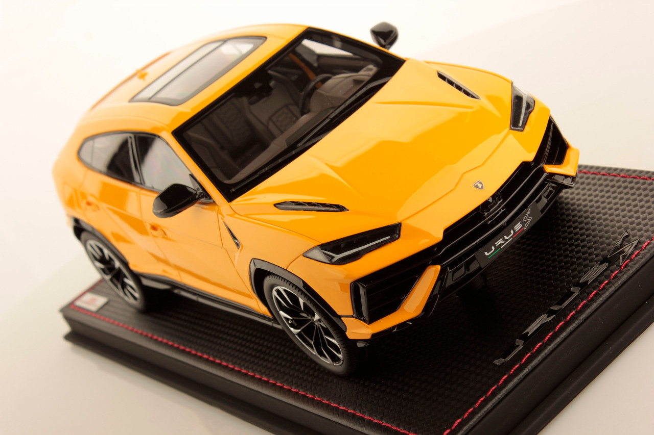 1/18 MR Collection Lamborghini Urus S (Giallo Auge Yellow) Resin