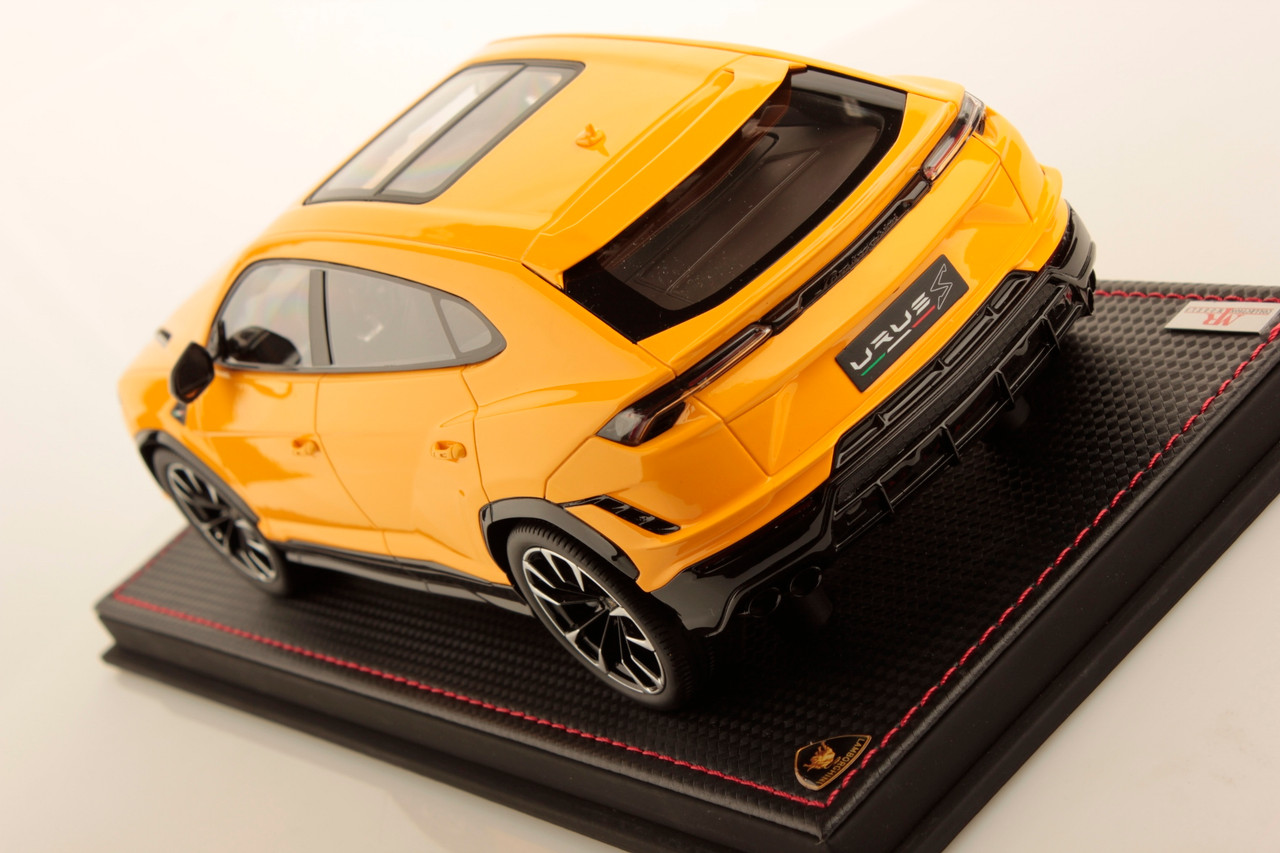 1/18 MR Collection Lamborghini Urus S (Giallo Auge Yellow) Resin
