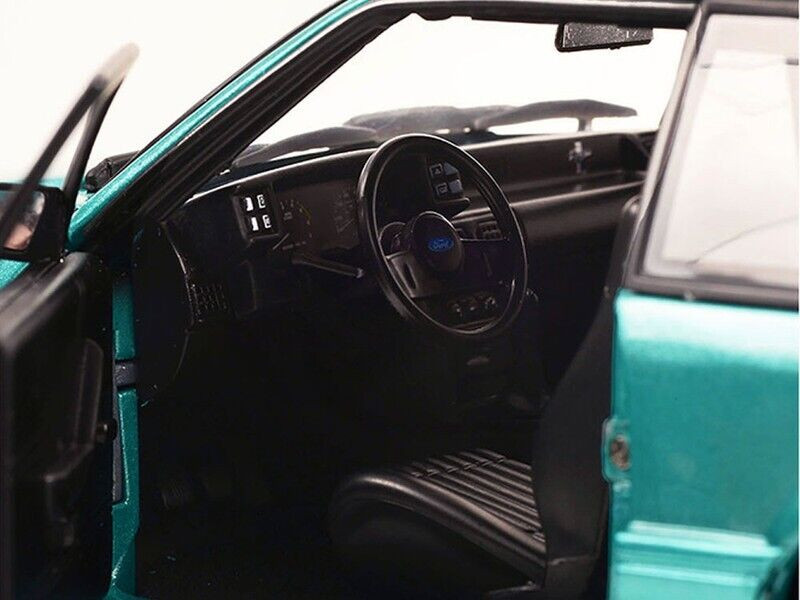 1/18 GMP 1993 Ford Mustang LX 5.0 (Calypso Green) Diecast Car